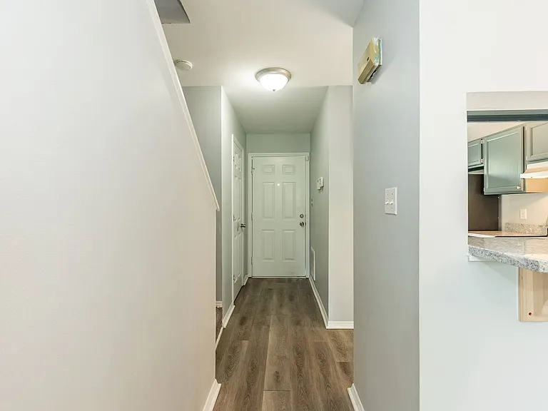 15 Astor Ct — Photo 14