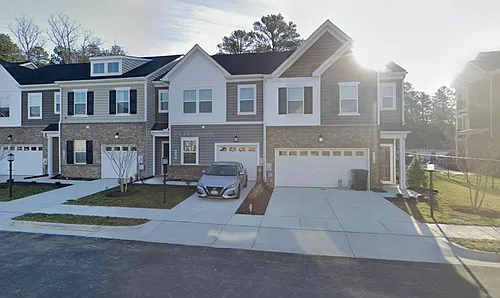 6113 Crosswinds Blvd Photo 1