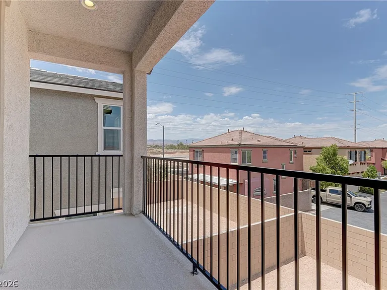 5174 Olga Manor Ave — Photo 13