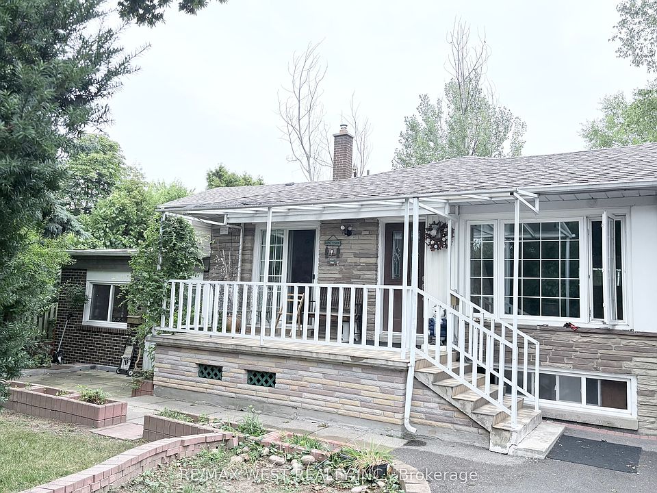 1st image of 63 Summerside Cres