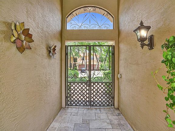4th image of 9737 Campi Drive