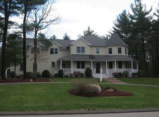 27 Frontier Dr, Walpole, MA 02081