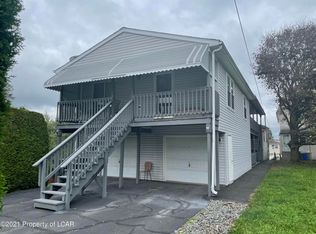 702 Lincoln St, Hazleton, PA 18201