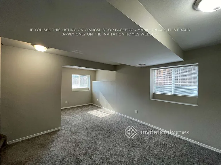 1082 Clogger Ln — Photo 17