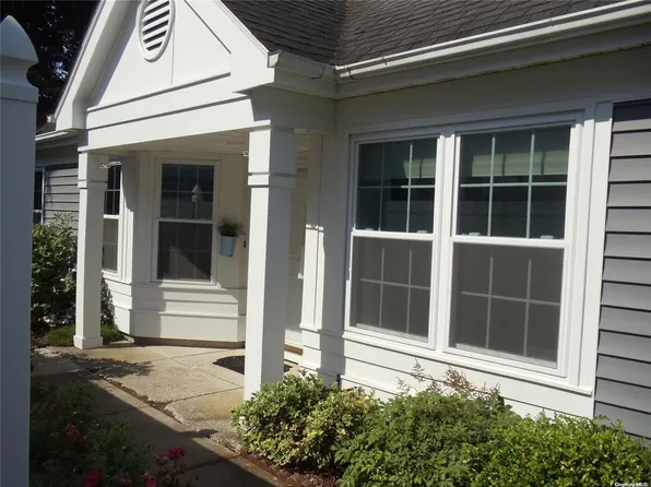 2 Brookville #2, Ridge, NY 11961