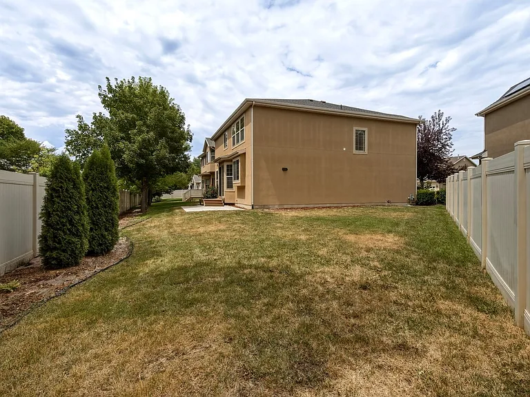 1360 E Foxmont Ln — Photo 34