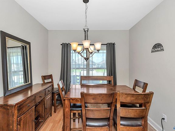 5th image of 3012 Magnolia Leaf Cir SE