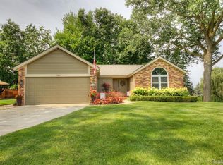 19485 Cardene Way, Northville, MI 48167
