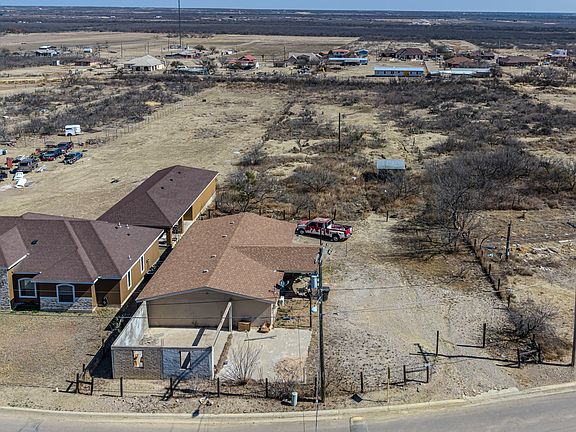 2nd image of 584 Chula Vista