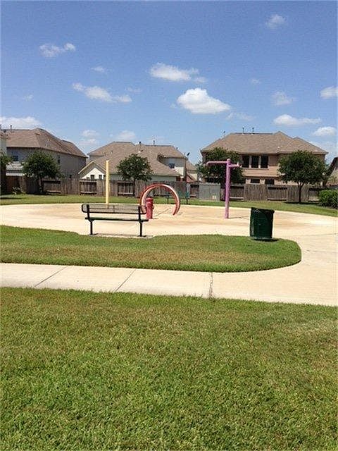 2nd image of 18418 W Hardy Rd