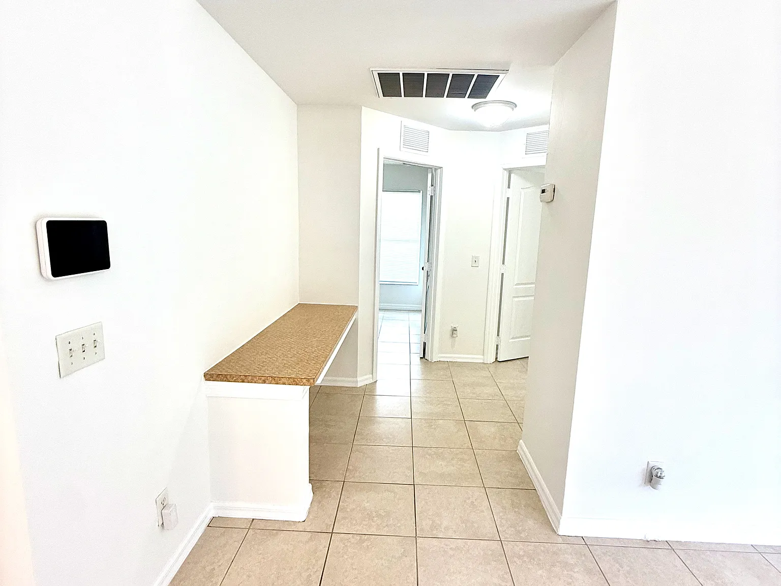 3 bed, 1405 sqft, $1,550 — Photo 2