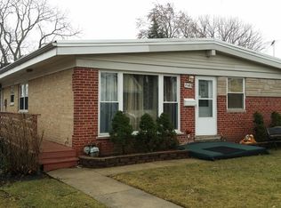 9043 Niles Center Rd, Skokie, IL 60076