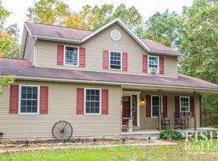 87 Eisenhower Cross Rd, Mill Hall, PA 17751