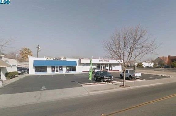4th image of 310 W Lacey Blvd