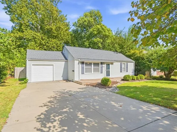 5051 Buena Vista St, Roeland Park, KS 66205