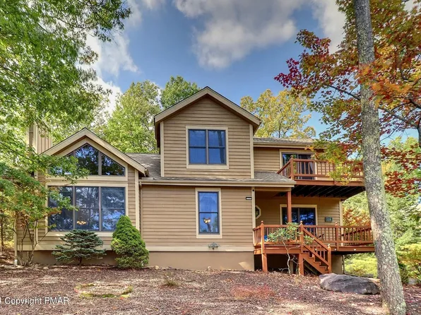 118 High Mountain Ln, Tannersville, PA 18372