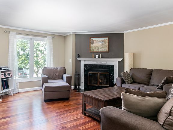 3rd image of 41 Gleneagle Drive