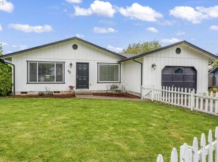 40 Davis Pl, Cottage Grove, OR 97424