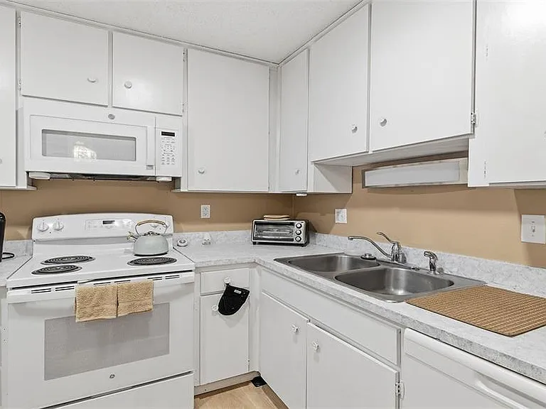 2700 Bayshore Blvd #1307 — Photo 13