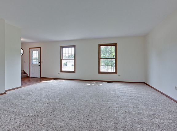 5th image of 2471 Lawson Blvd