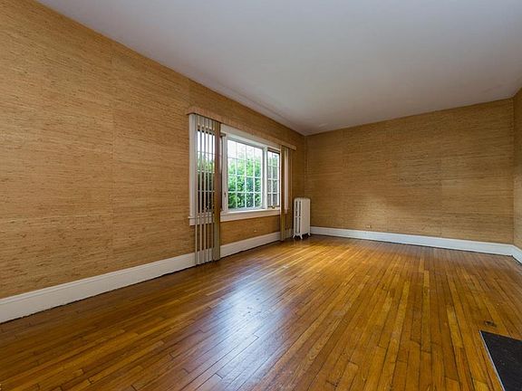 5th image of 1127 Cleveland Heights Blvd