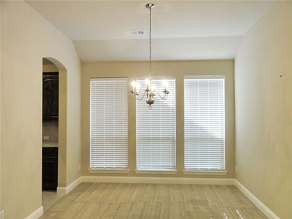3rd image of 10813 Leesa Dr