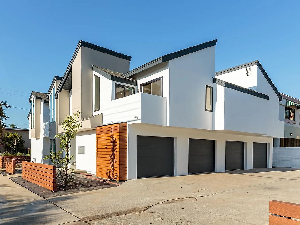 One Car Garage included in rent. Has electric opener with remote.