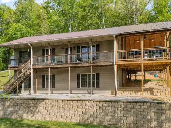 1439 Coalhill Rd, Harriman, TN 37748