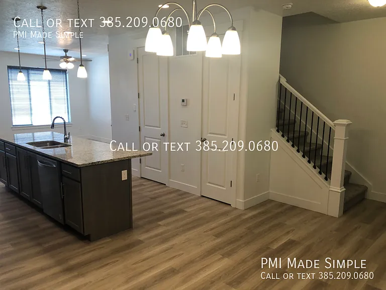 1634 N Westview Ln — Photo 5