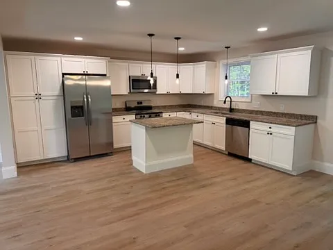 546 Main St #2