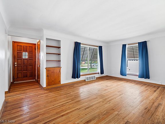 5th image of 5971 Mayland Ave