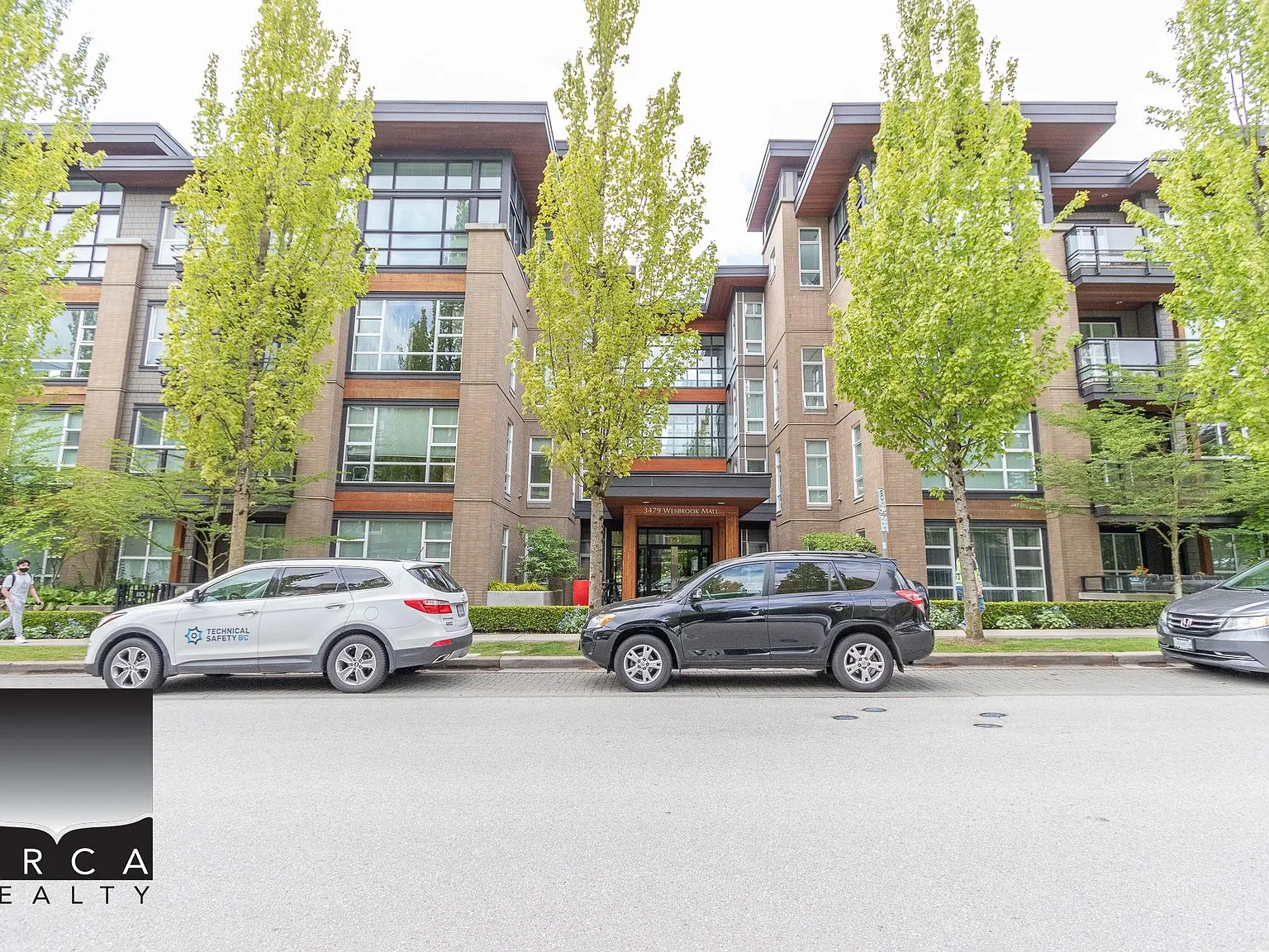 2 bed, 1008 sqft, $3,500 — Photo 1