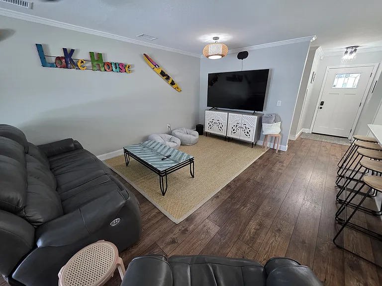 2022 Leisure Dr — Photo 14