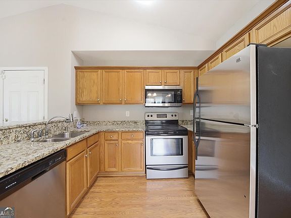 3rd image of 126 Grove Park Ln