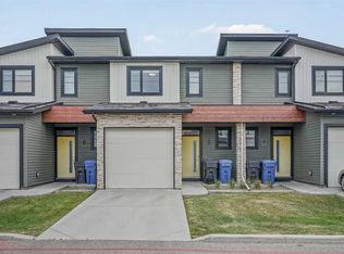 422 Highlands Blvd W #2, Lethbridge, AB T1J 5K5