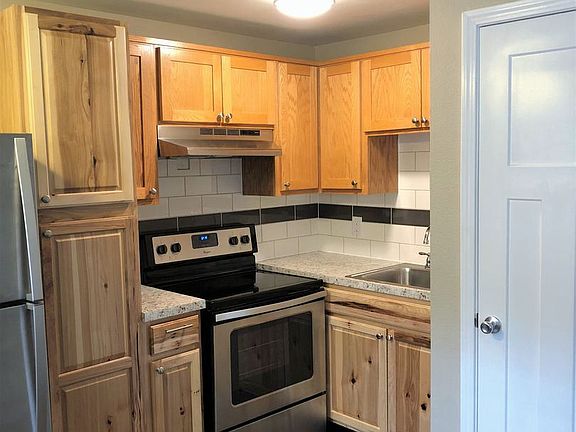 4th image of 2468 Lee St SE #8151143