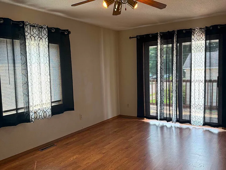301 N Beaumont Rd — Photo 4
