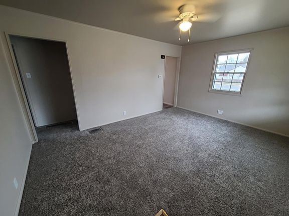 4th image of 4018 Huron St