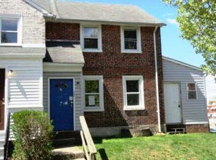 1246 Pine Ln, Chester, PA 19013
