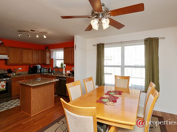 Kitchen / Breakfast Room