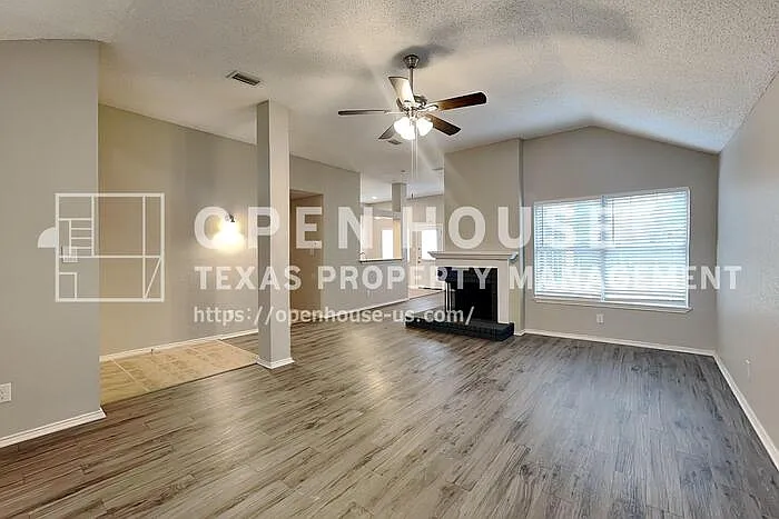 4128 Gardner Dr — Photo 4