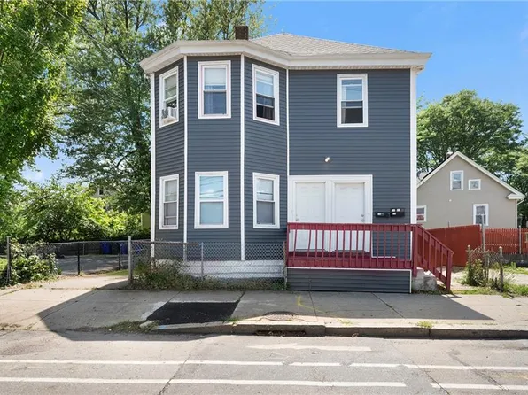 346 Douglas Ave, Providence, RI 02908
