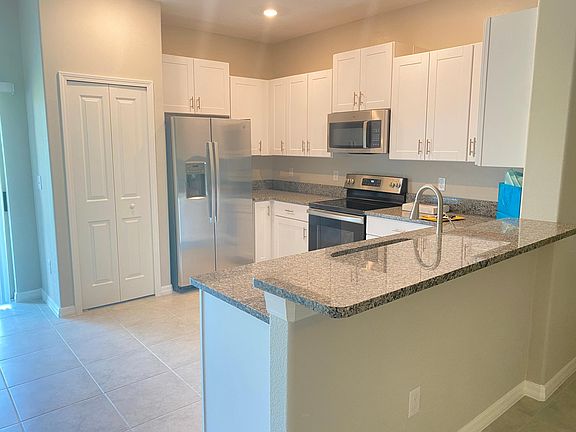 2nd image of 9642 Mulberry Marsh Ln