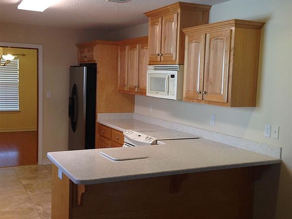 4th image of 6141 N Enclave Dr