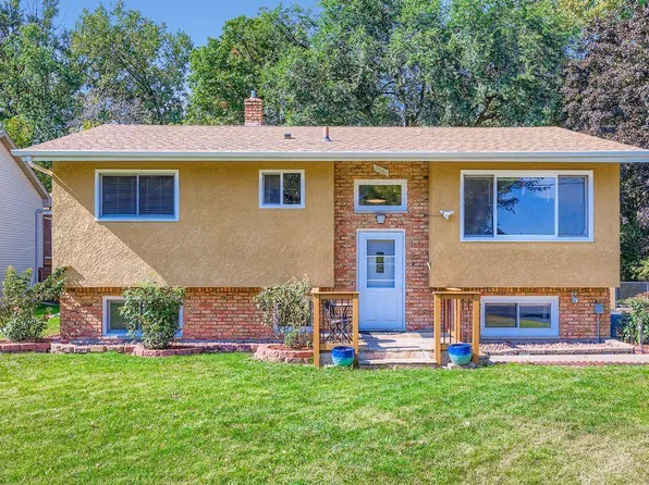 2561 Edgerton St, Little Canada, MN 55117