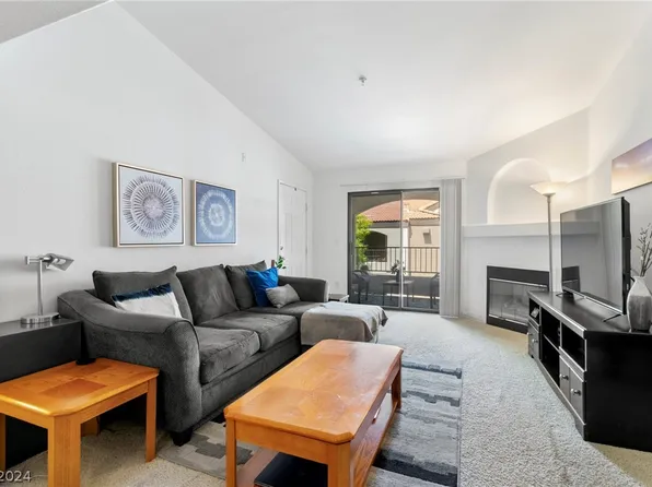 950 Seven Hills Dr APT 1027, Henderson, NV 89052