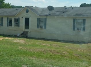 1790 County Road 18, Roanoke, AL 36274