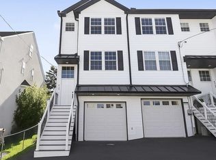 530 Grove St, Bridgeport, PA