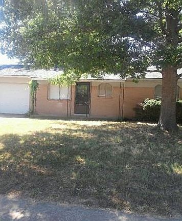 2nd image of 211 S 185th Ave E