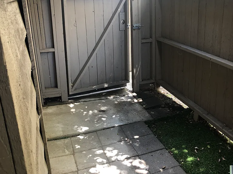 4712 Whitsett Ave #3 — Photo 13